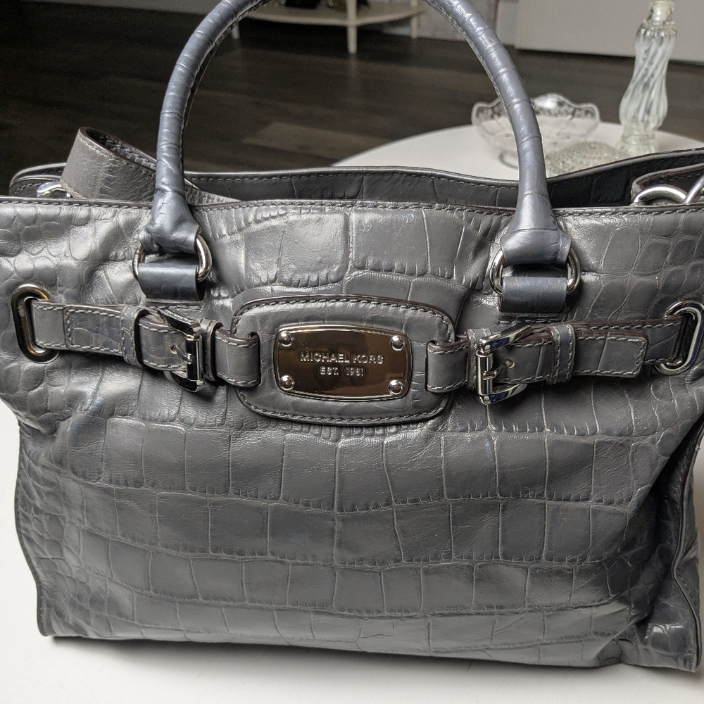 Open To Offers! Gray Leather Crocodile Embossed Michael Kors Shoulder Bag